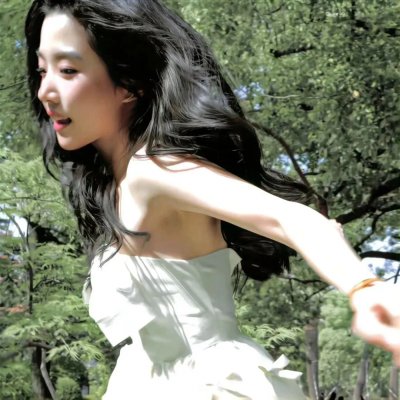 出墙红杏两家春 海报